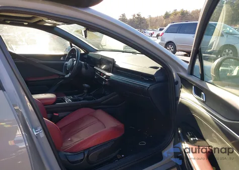 2025 Kia K5 Gt-Line z USA, uszkodzony, nr VIN KNAG64J78S5324364